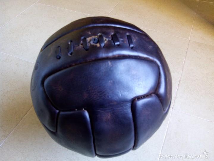 Coleccionismo deportivo: R&Eacute;PLICA BALON FINAL COPA MUNDO URUGUAY 1930 - Foto 1