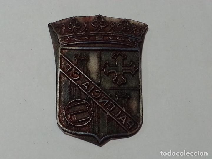 Sammelleidenschaft Sport: ANTIGUO TAMPON PARA IMPRESION CON EL ESCUDO DEL EQUIPO DE FUTBOL F.C. PALENCIA. 4 CM. A&Ntilde;OS 60