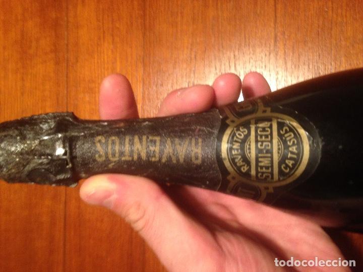 Coleccionismo deportivo: Botella de cava del Bar&ccedil;a. - Foto 2