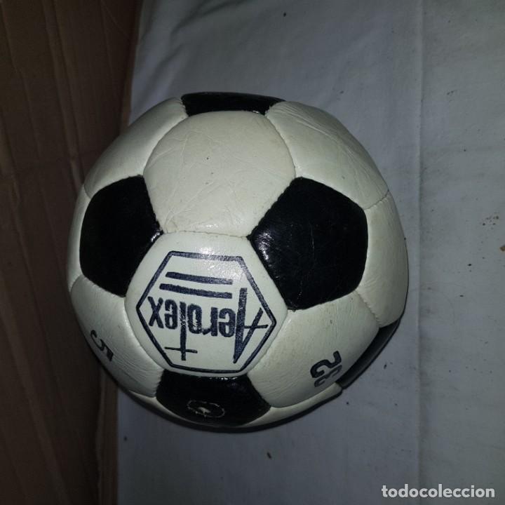 Coleccionismo deportivo: BALON ANTIGUO aerotex - Foto 1