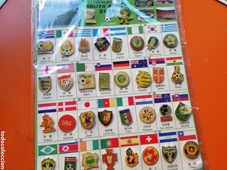 Coleccionismo deportivo: Mundial Sud&aacute;frica 2010. Colecci&oacute;n Pins todas selecciones.