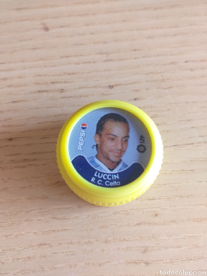 Sammelleidenschaft Sport: F&Uacute;TBOL TAP&Oacute;N LUCCIN CELTA DE VIGO TAPONAZOS DE LAS ESTRELLAS LIGA 2001 2002 PEPSI