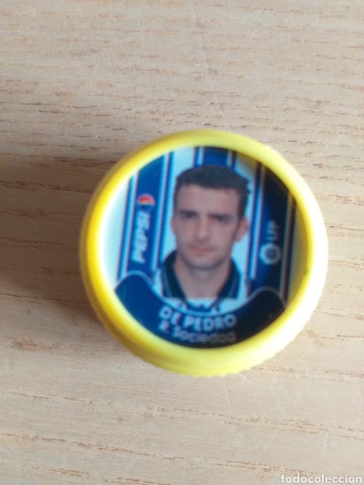 Sammelleidenschaft Sport: F&Uacute;TBOL TAP&Oacute;N DE PEDRO REAL SOCIEDAD TAPONAZOS DE LAS ESTRELLAS LIGA 2001 2002 PEPSI