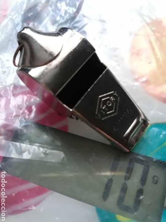Coleccionismo deportivo: Silbato grabado Vitory China - Foto 18