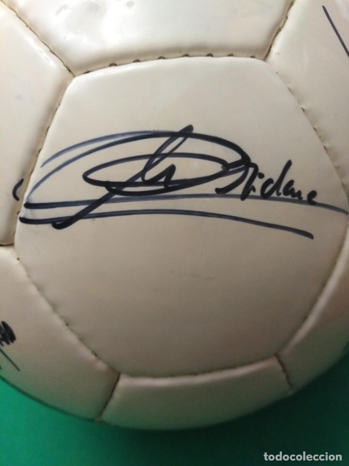 Coleccionismo deportivo: Bal&oacute;n firmado Real Madrid - Foto 5