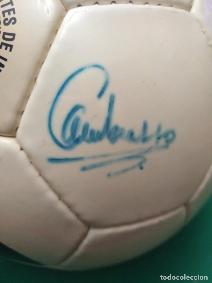 Coleccionismo deportivo: Bal&oacute;n firmado Real Madrid - Foto 12