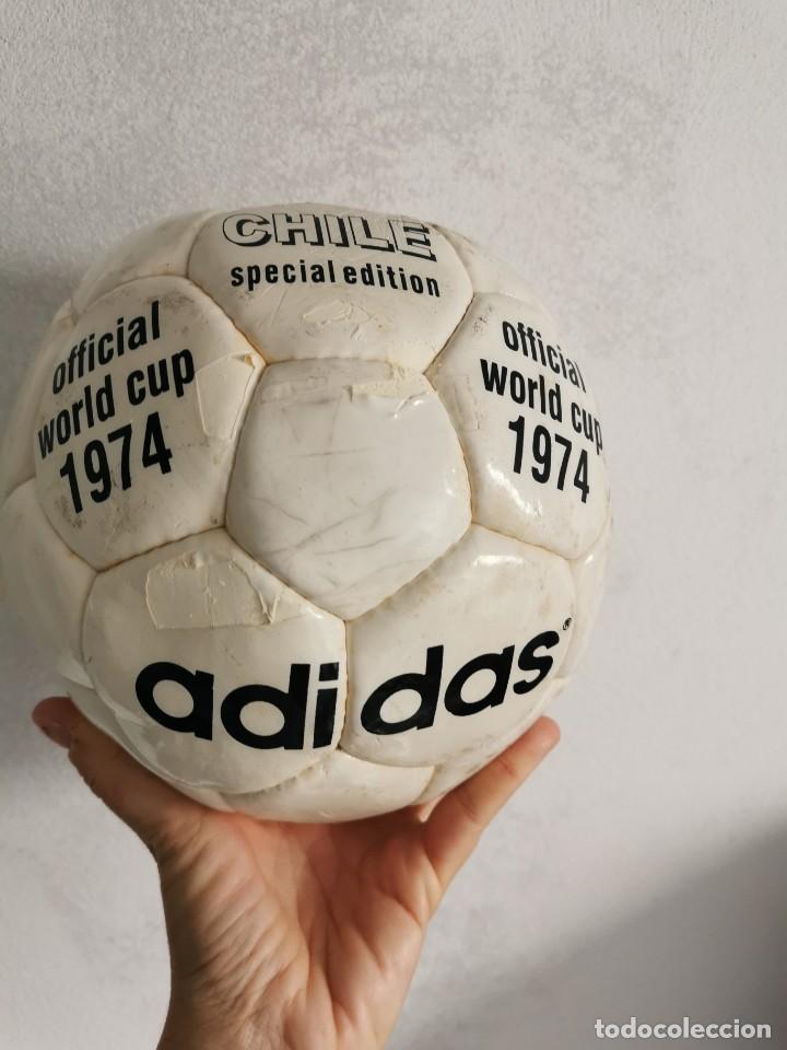 Coleccionismo deportivo: Balones a&ntilde;os 80-90 - Foto 4