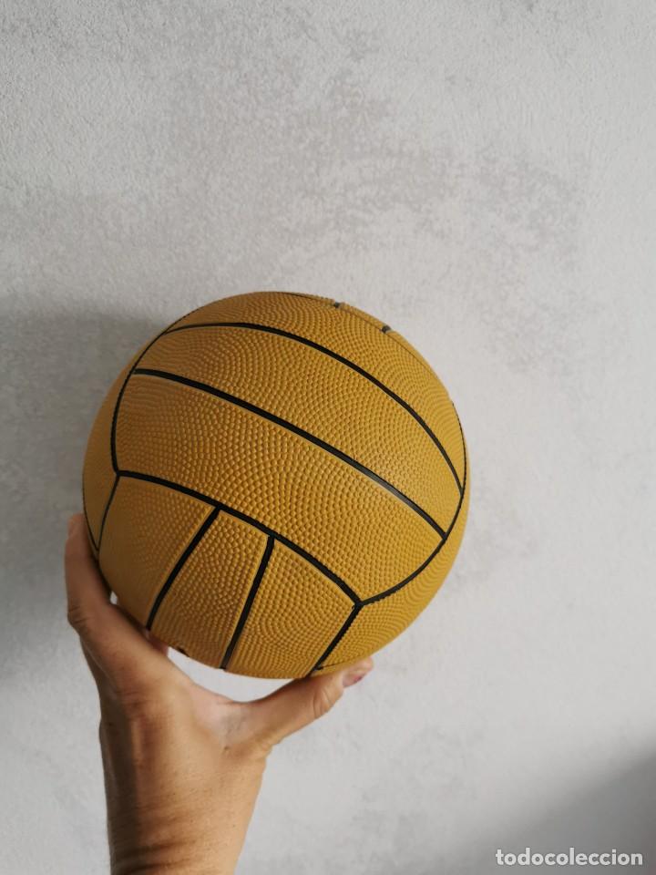 Coleccionismo deportivo: Balones a&ntilde;os 80-90 - Foto 8