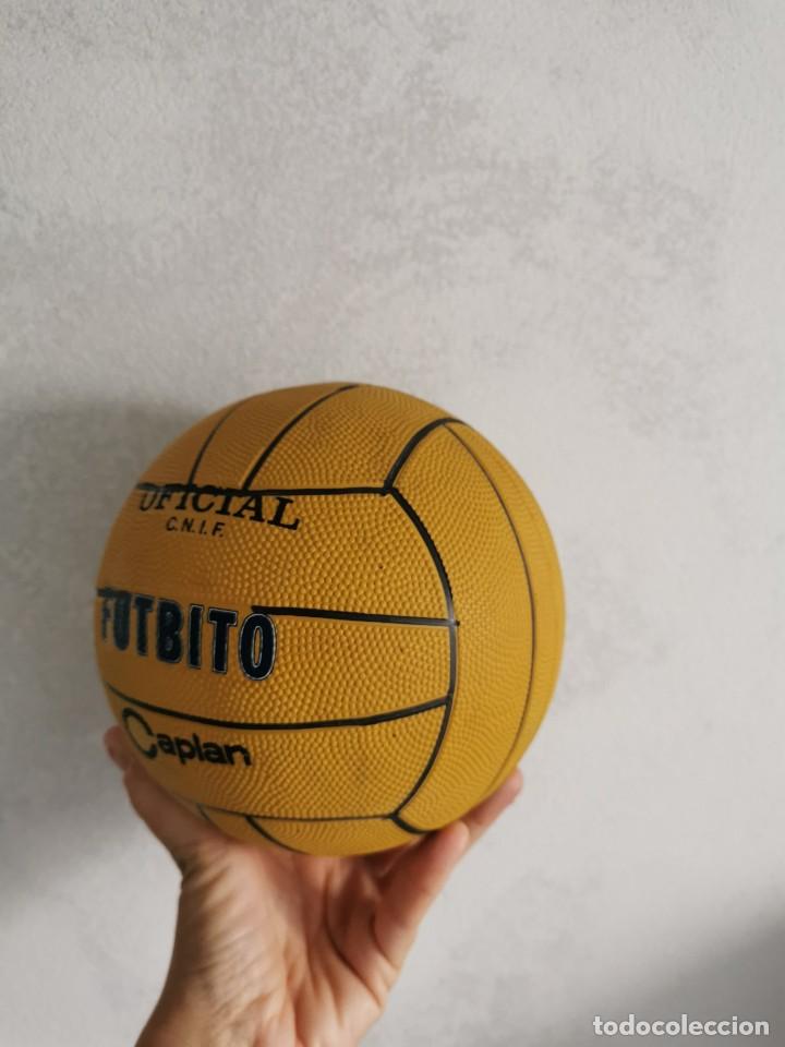 Coleccionismo deportivo: Balones a&ntilde;os 80-90 - Foto 9