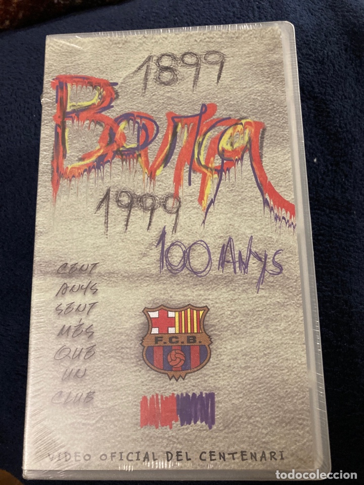 Coleccionismo deportivo: VHS OFICIAL CENTENARIO DEL BAR&Ccedil;A - NUEVO (PRECINTADO) EN CATAL&Aacute;N. - Foto 1