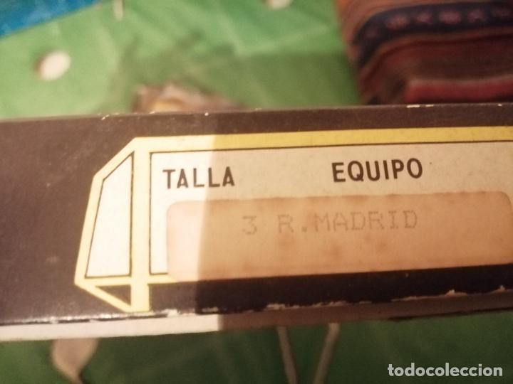 Coleccionismo deportivo: ANTIGUO TRAJE REL MADRID - Foto 8
