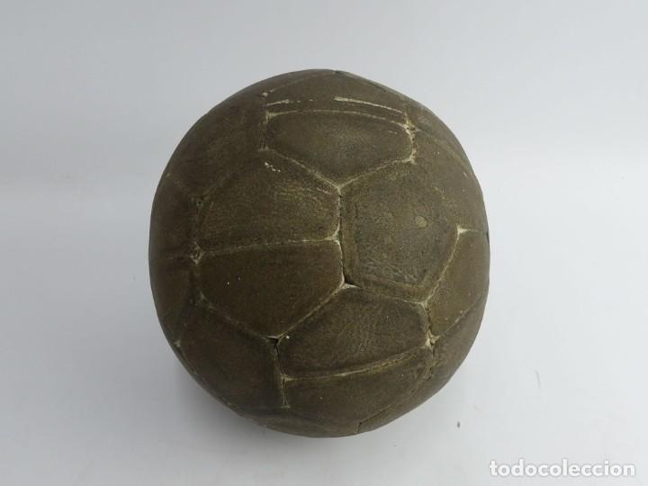 balon de futbol de reglamento, años 60, formado - Acheter Matériel