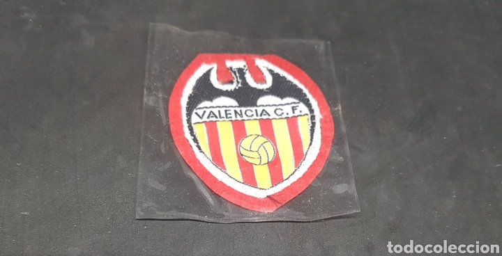 Coleccionismo deportivo: Escudo tela valencia cf - tdk202 - Foto 1
