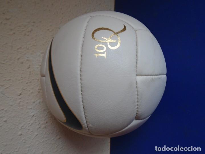 f-210603)balon marca nike ronaldinho 10 r - Comprar Material de Fútbol  Antiguo en todocoleccion - 267245794