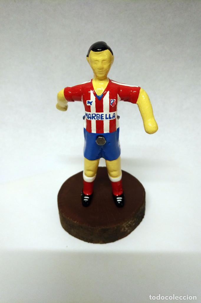 Coleccionismo deportivo: Mu&ntilde;eco Futbolin Simeone - Foto 3