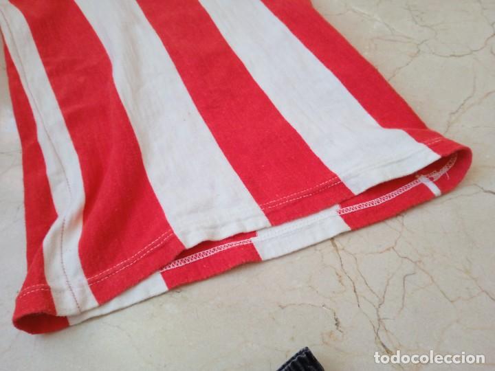 Coleccionismo deportivo: Antigua equipacion de nino del Athletic - Foto 3