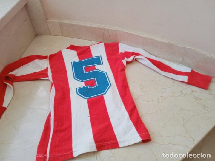 Coleccionismo deportivo: Antigua equipacion de nino del Athletic - Foto 5
