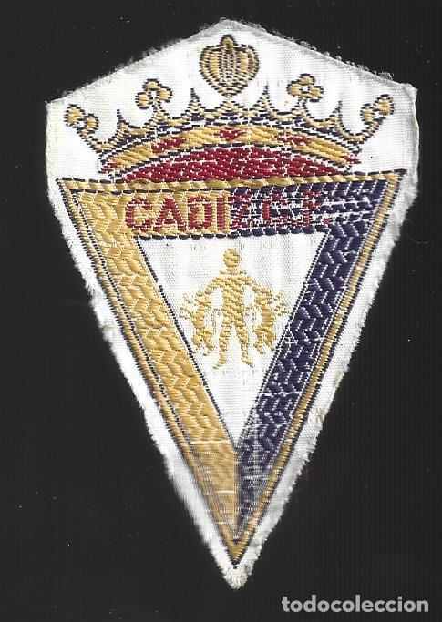 Coleccionismo deportivo: 1 PARCHE ANTIGUO ESCUDO DEL CADIZ - Foto 1