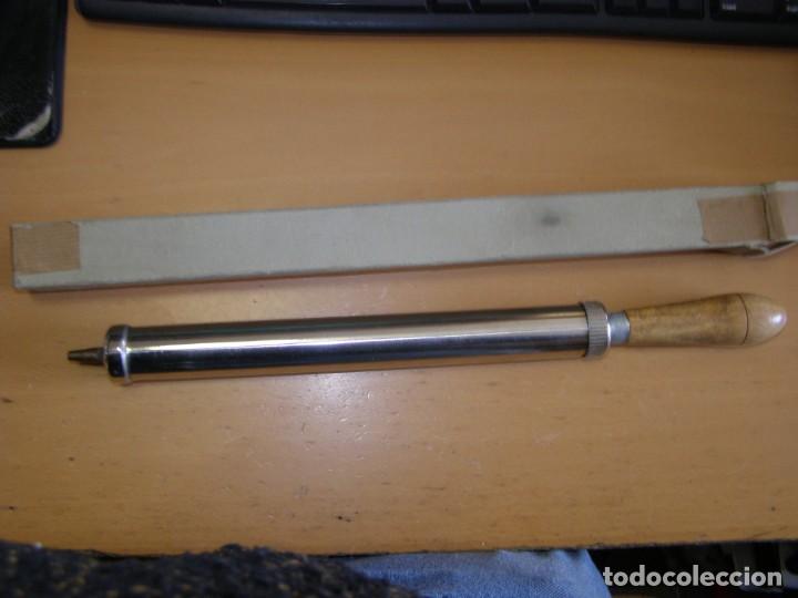 Sammelleidenschaft Sport: Antigua mancha hinchador para pelotas de futbol, primera mitad siglo XX, SIN ESTRENAR.