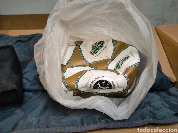 Coleccionismo deportivo: Balon de cuero de Estrella de levante - Foto 1