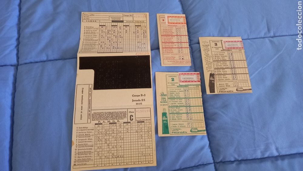 Coleccionismo deportivo: Lote de quinielas y resguardos entre 1966 y 1971