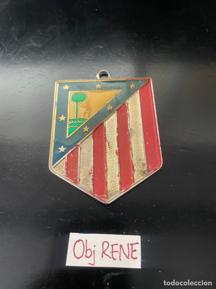 Coleccionismo deportivo: Insignia atl&eacute;tico de madrid - Foto 1