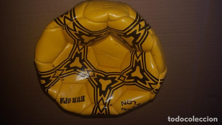 Coleccionismo deportivo: BALON DE FUTBOL - Foto 1