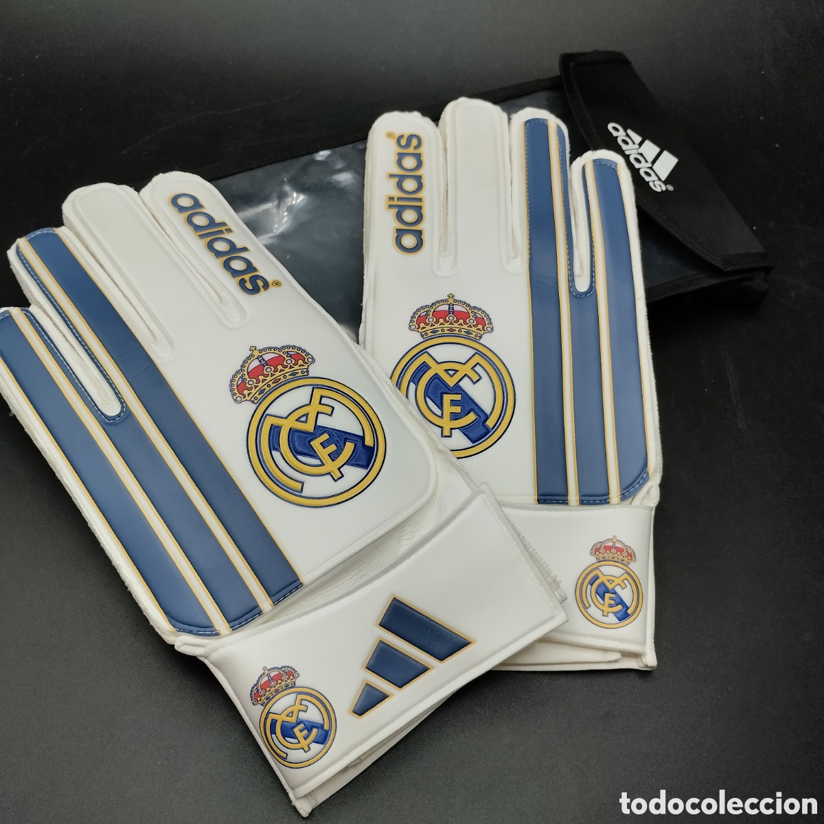 Coleccionismo deportivo: GUANTES DE PORTERO VINTAGE. ADIDAS REAL MADRID. NUEVOS. A ESTRENAR!!!