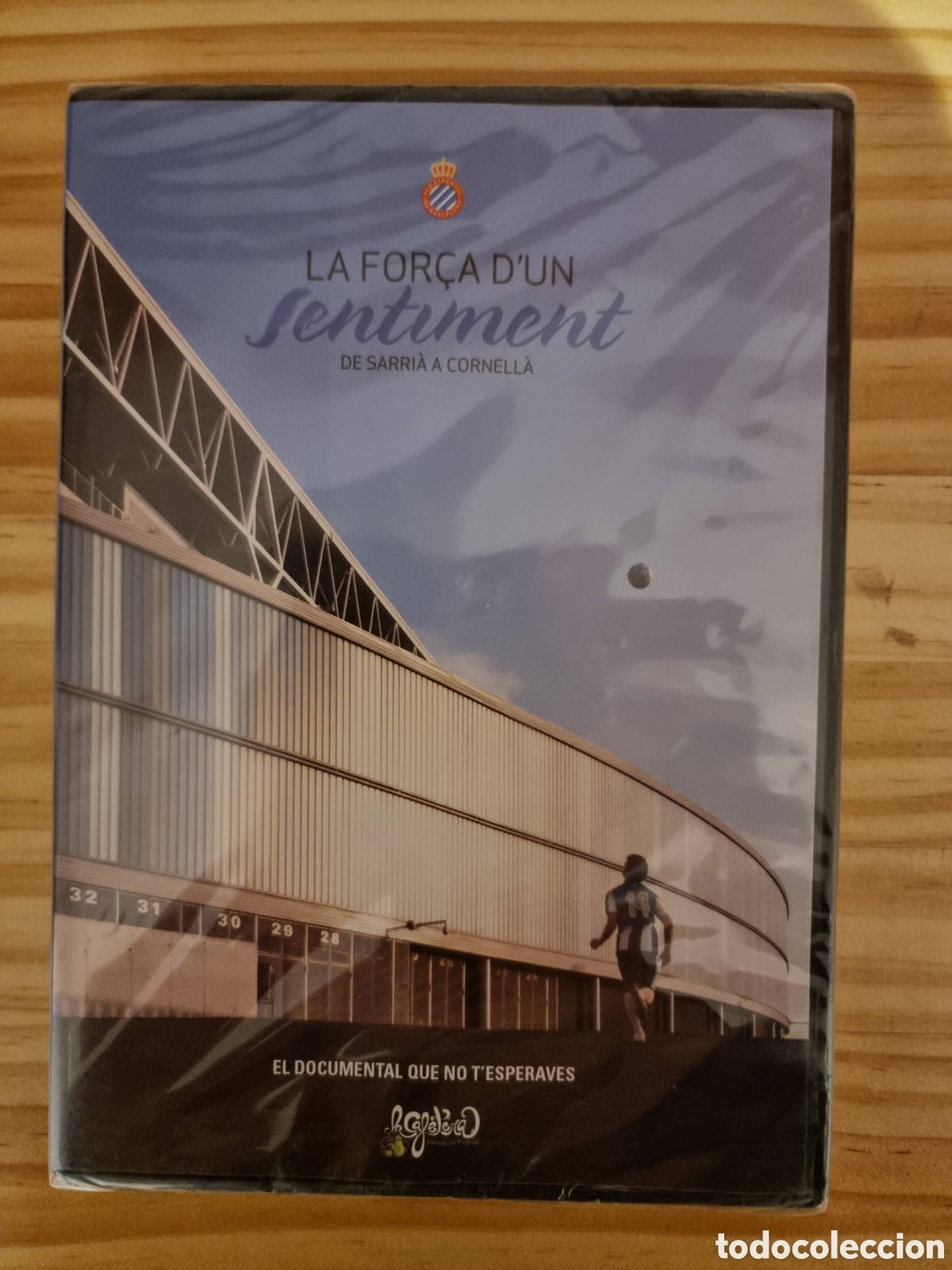 Coleccionismo deportivo: DVD la for&ccedil;a dun sentiment RCD espanyol - Foto 1