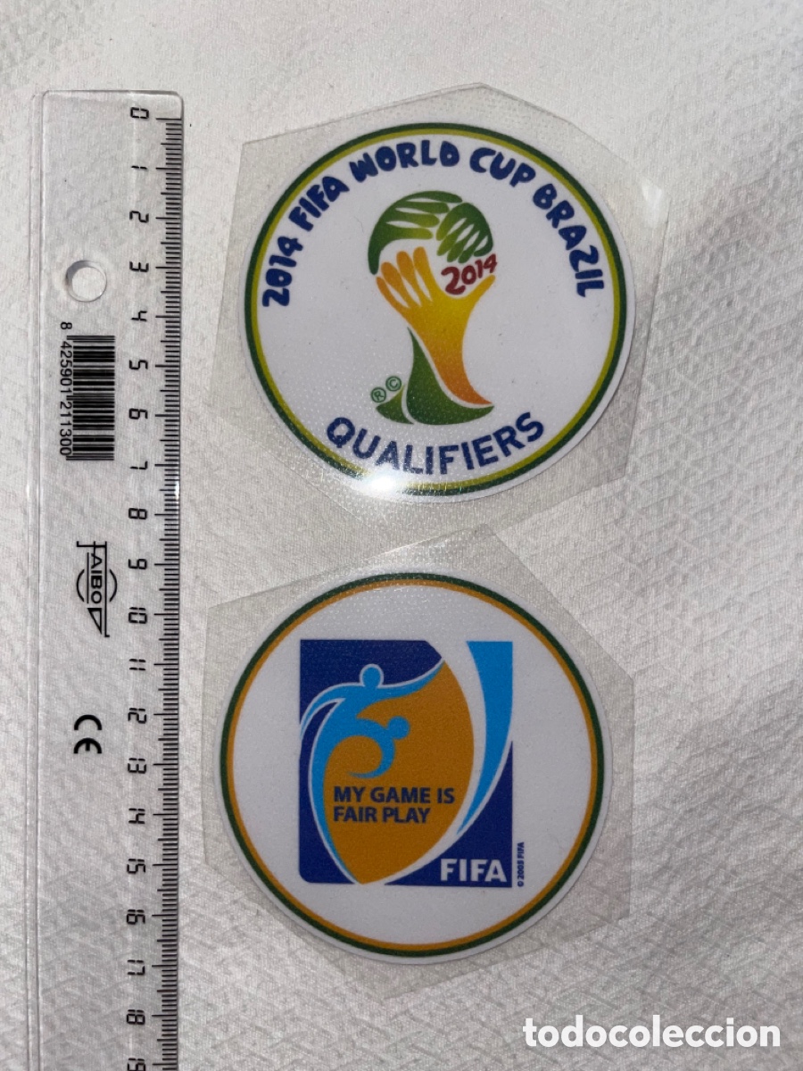 Collectionnisme sportif: Parches clasificatorios mundial de Brasil 2014 World cup camiseta Serigrafia