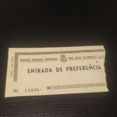 Coleccionismo deportivo: ENTRADA ANTIGUA SANTIAGO BERNABÉU REAL MADRID AÑOS 60/70. Lote 402956684