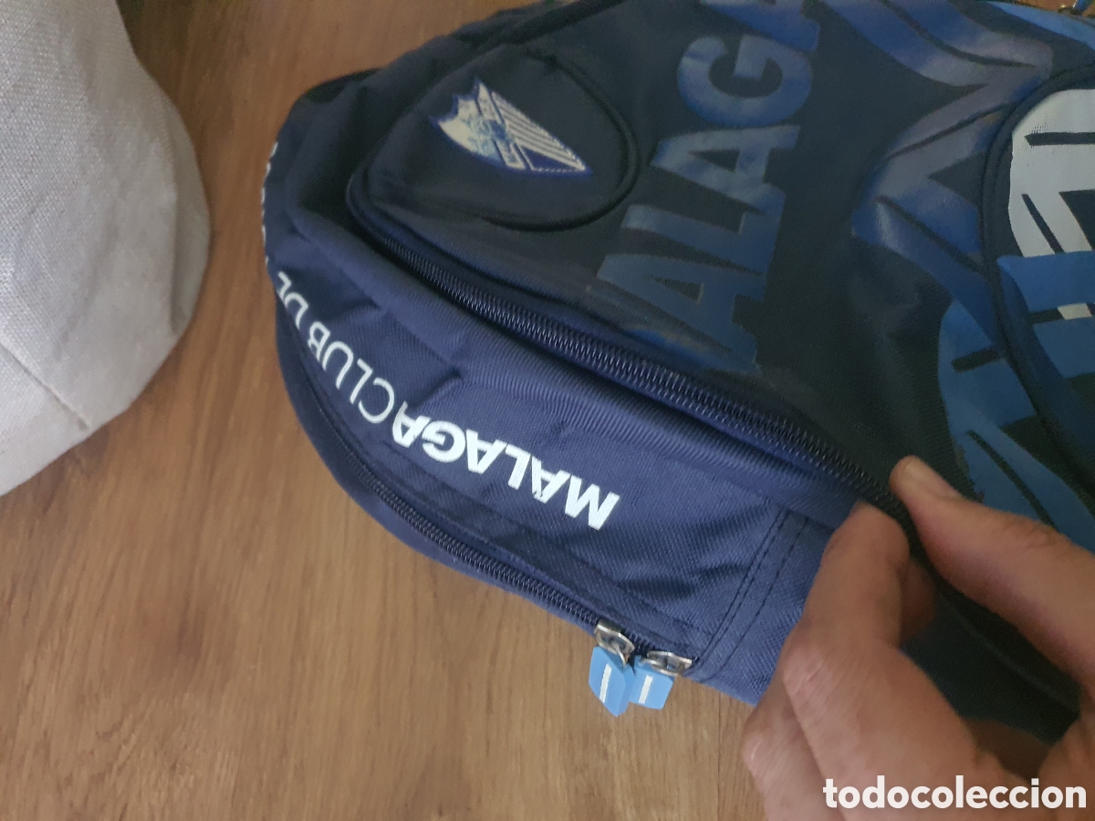Coleccionismo deportivo: mochila oficial malaga cf - Foto 3