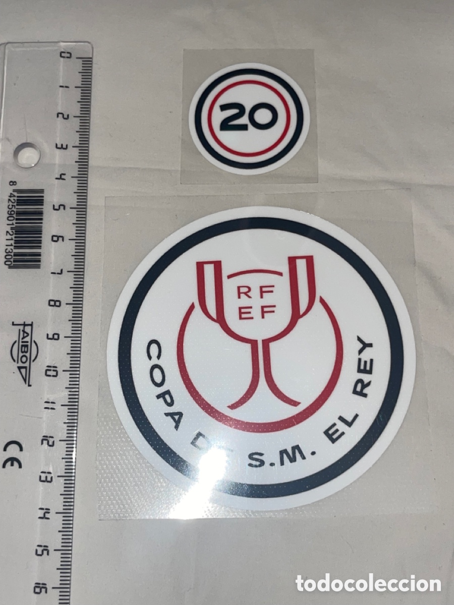 Collectionnisme sportif: Parches Real madrid Copa del Rey camiseta temporada 2023/24 20 t&iacute;tulos dorsal Serigrafia