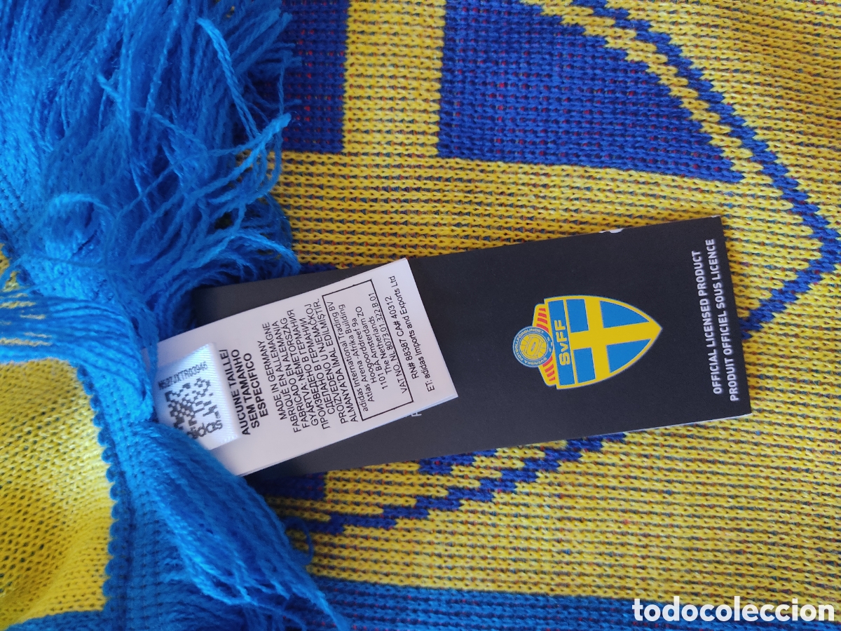 Coleccionismo deportivo: Bufanda Adidas Selecci&oacute;n de Suecia Nueva - Foto 2