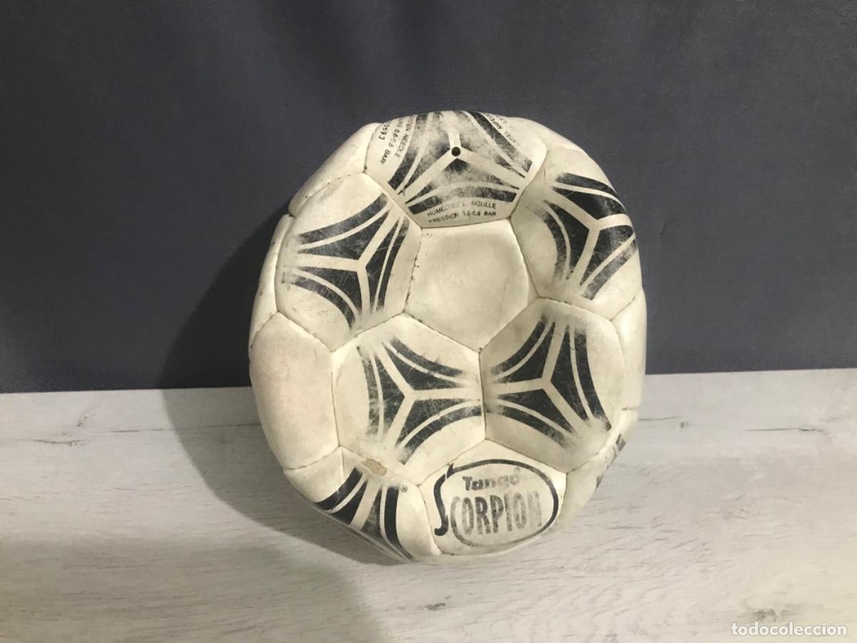Coleccionismo deportivo: Bal&oacute;n Adidas Tango Scorpion - Foto 2