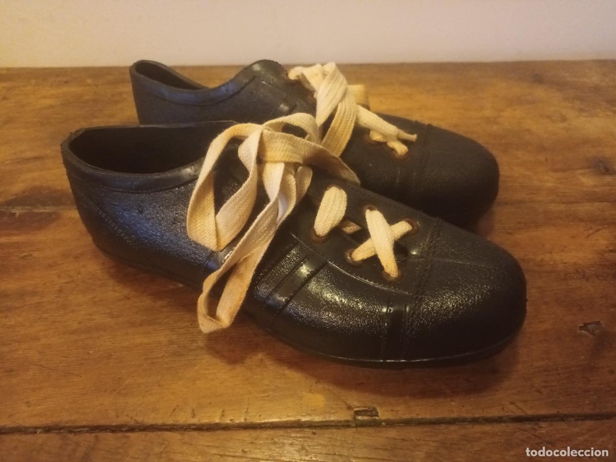 Sports collectibles: BOTAS FUTBOL PLASTICO GOMA TREVINCA PL&Aacute;STICOS DE GALICIA A&Ntilde;OS 60