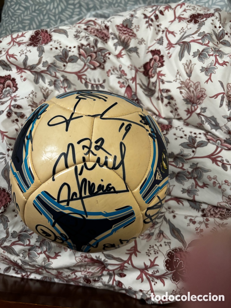Coleccionismo deportivo: Bal&oacute;n firmado Real Madrid 12/13 - Foto 5