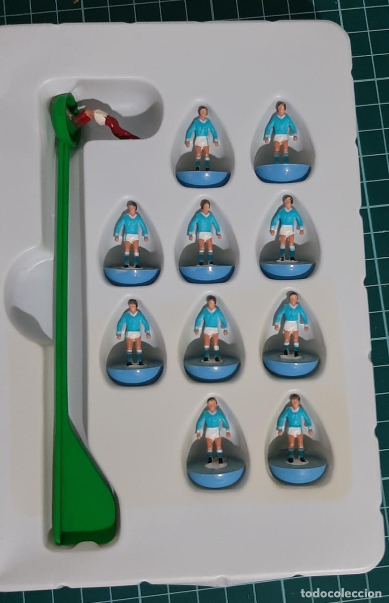 Coleccionismo deportivo: Equipo de Subbuteo Manchester city - Foto 2