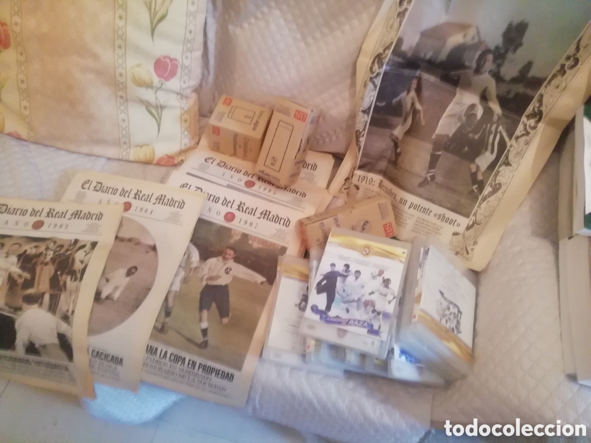 Coleccionismo deportivo: material Real Madrid . Lote EXCELENTE Y MUY COMPLETO - Foto 2