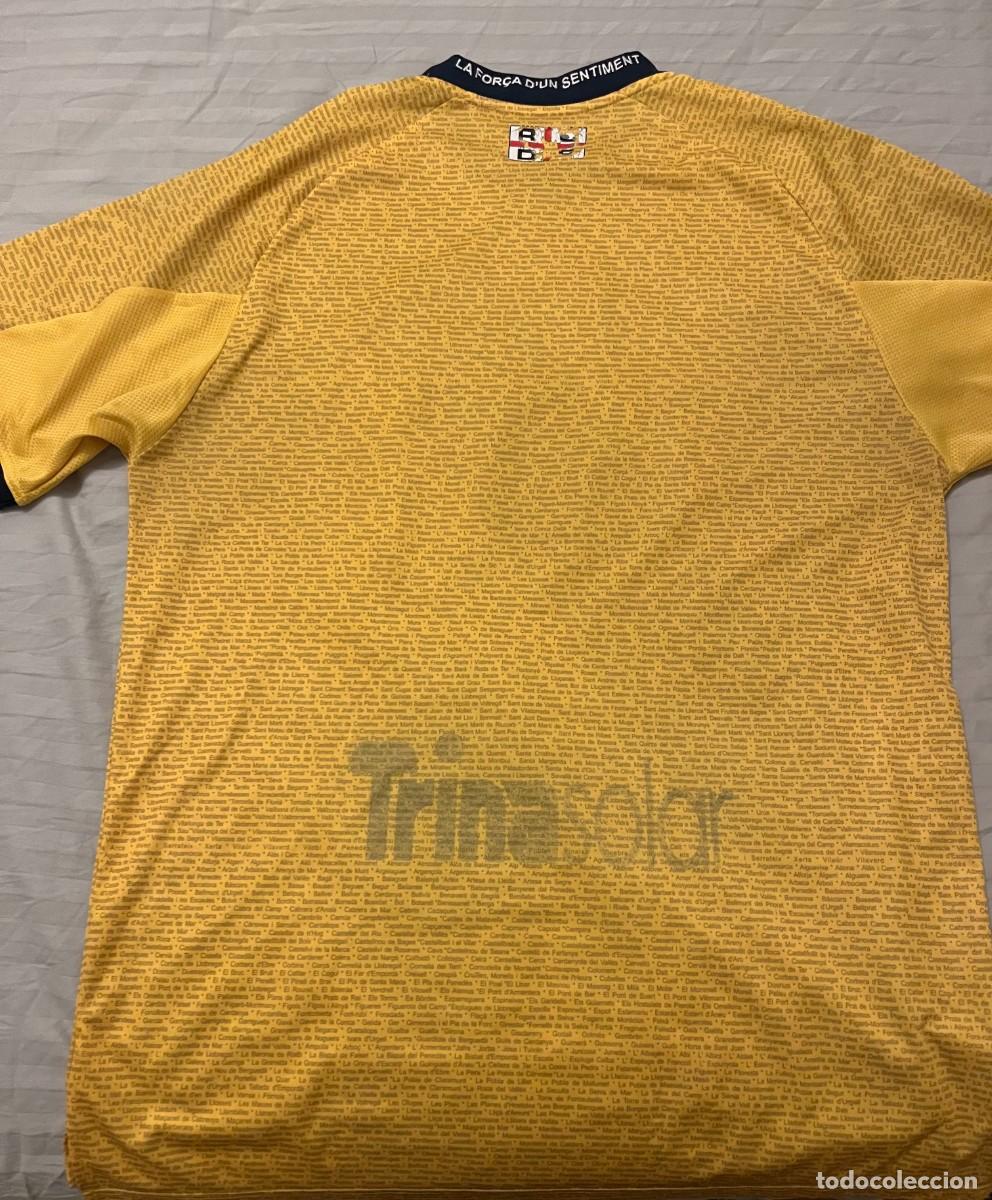 Coleccionismo deportivo: 2&ordf; CAMISETA RCD ESPANYOL 2009-2010, CON USO. - Foto 3