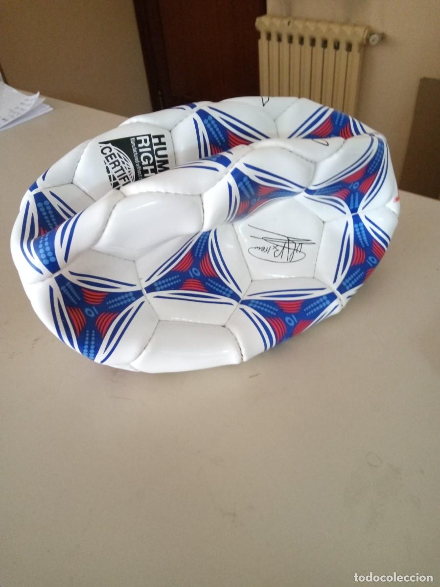 Coleccionismo deportivo: Balon Human Rights, con firmas - Foto 1