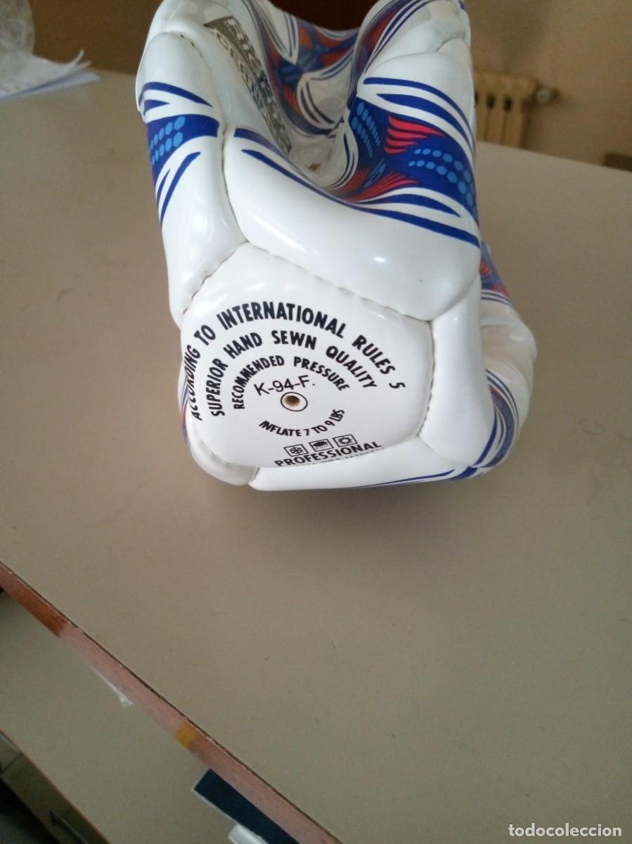 Coleccionismo deportivo: Balon Human Rights, con firmas - Foto 2