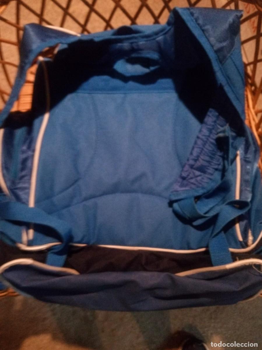 Coleccionismo deportivo: Mochila Umbro Azul . - Foto 2