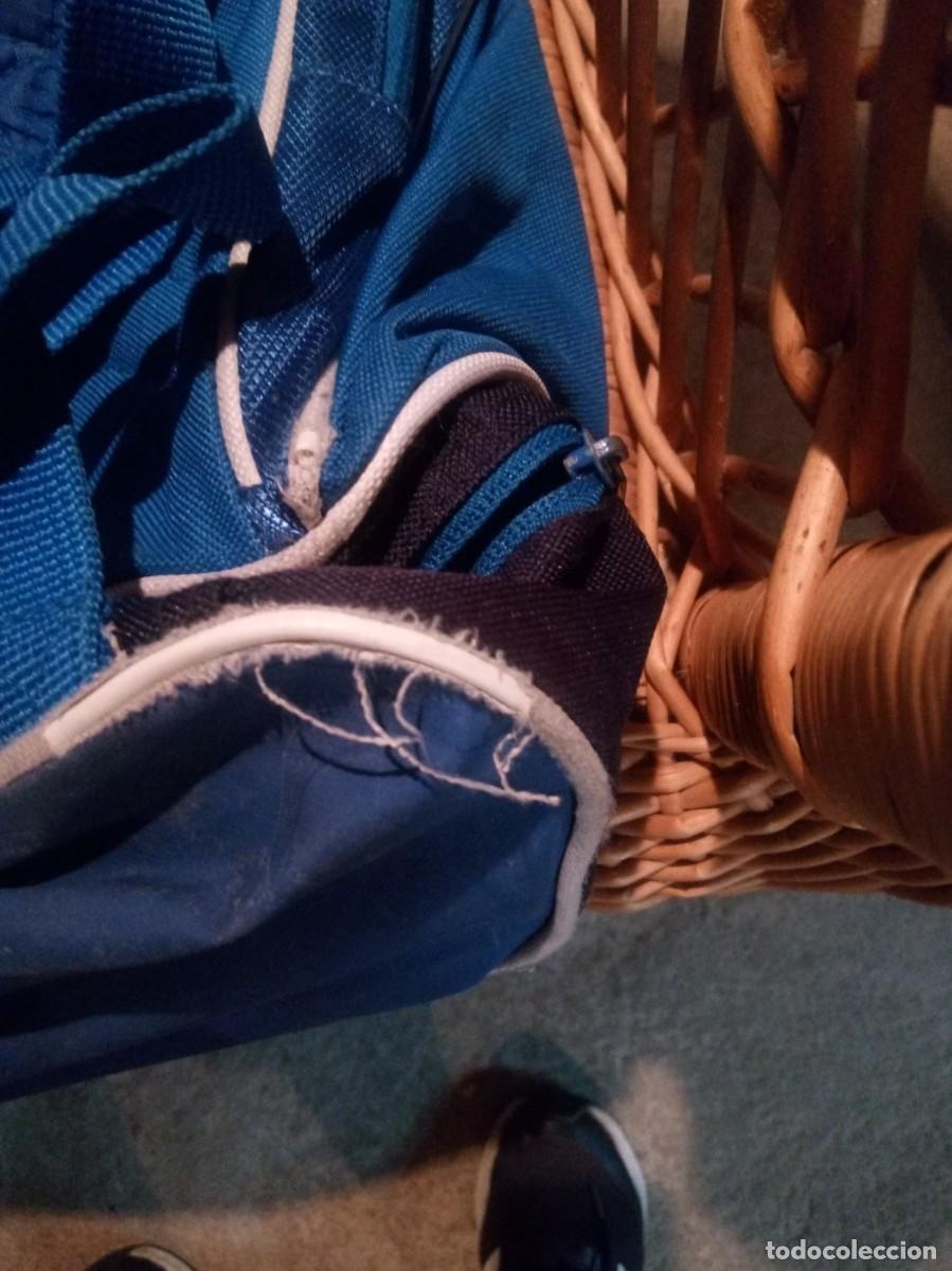 Coleccionismo deportivo: Mochila Umbro Azul . - Foto 4