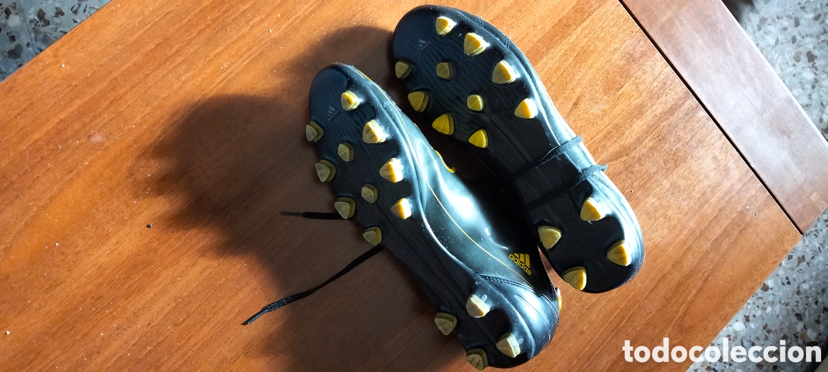 Coleccionismo deportivo: Botas de futbol. Adidas - Foto 2