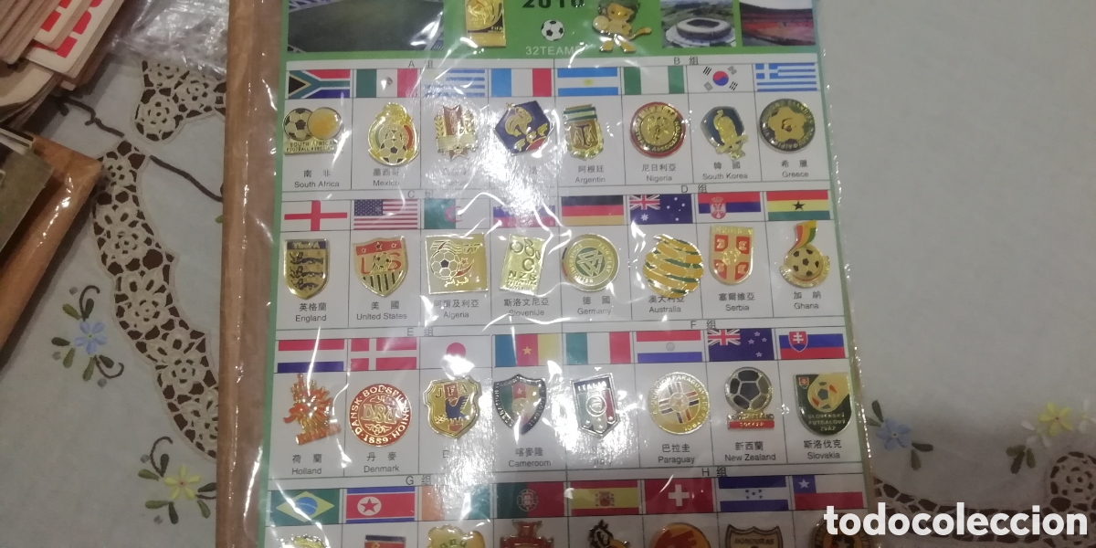 Collezionismo sportivo: Pins Mundial Sud&aacute;frica 2020. 32 selecciones