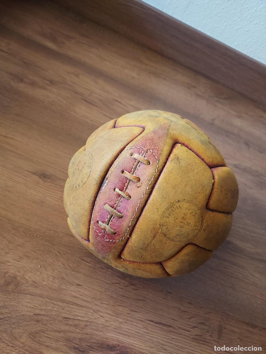 Coleccionismo deportivo: Balon oficial liga espa&ntilde;ola f&uacute;tbol aut&eacute;ntico a&ntilde;os 40 1940 original cuero
