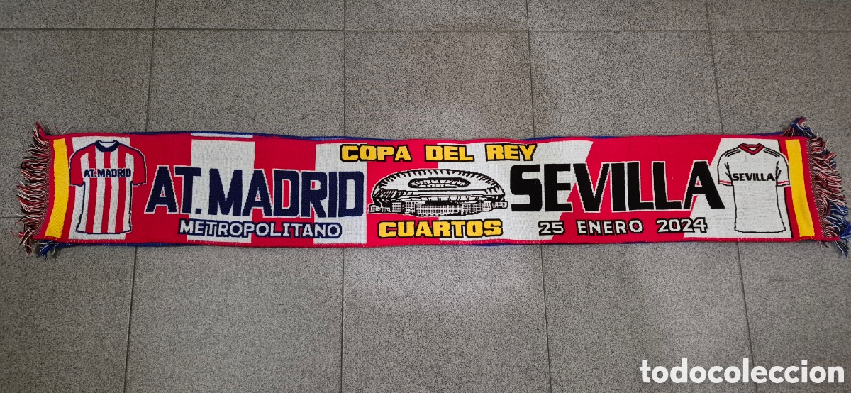 Coleccionismo deportivo: BUFANDA AT.MADRID SEVILLA - Foto 1