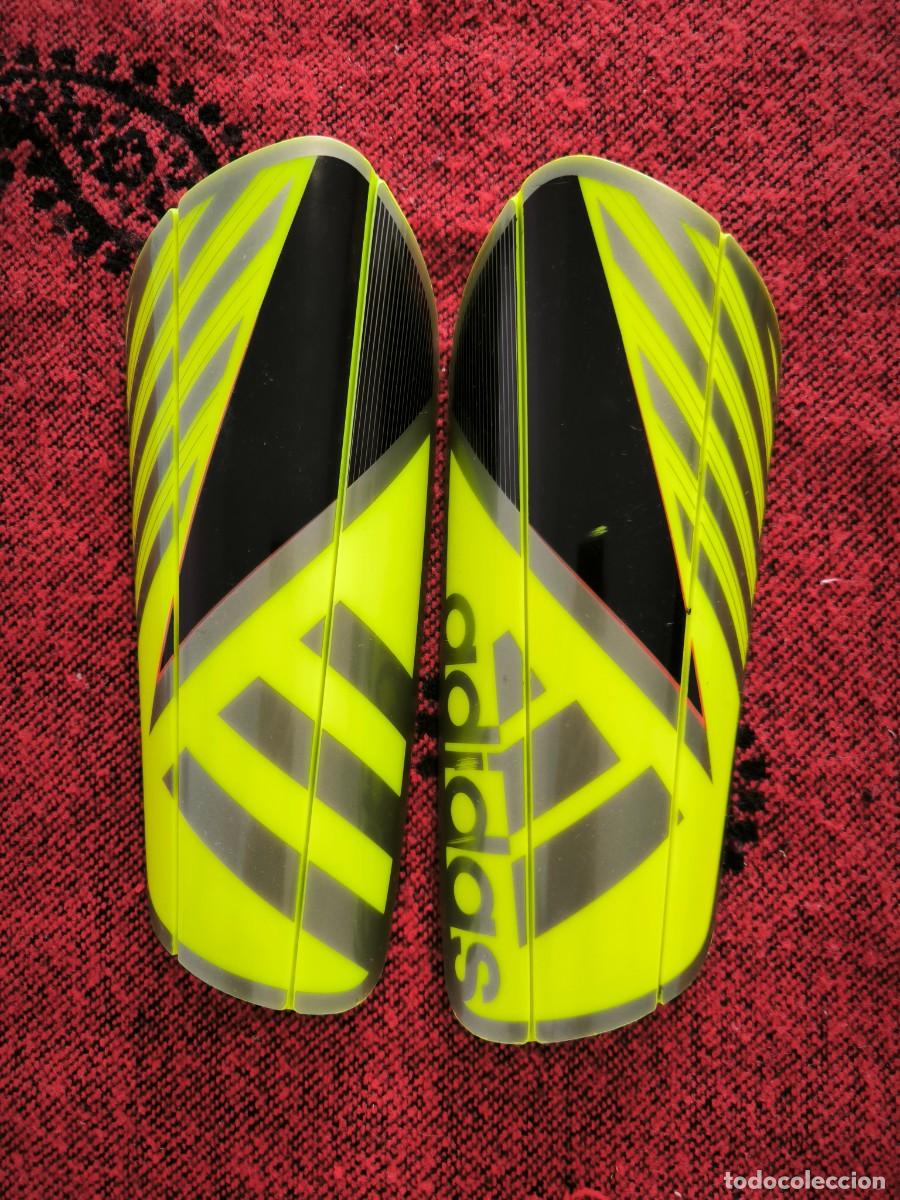 Coleccionismo deportivo: Espinilleras Adidas Amarillo Fl&uacute;or Y Negro &ndash; Protecci&oacute;n De Marca Para F&uacute;tbol