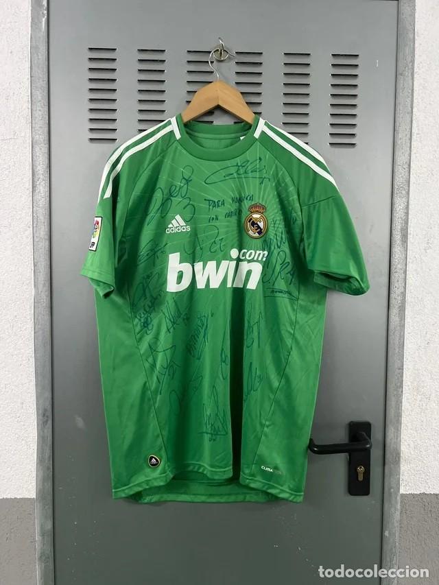 Coleccionismo deportivo: Adidas Camiseta Real Madrid Firmada 15 Jugadores.